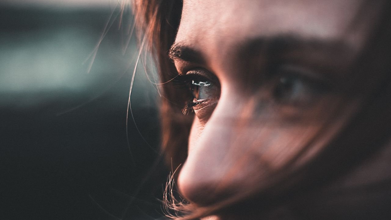 Olhos que falam: a relação entre a visão e as emoções