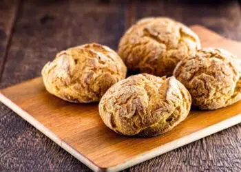 Biscoito de Fubá com Queijo