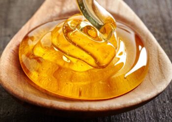 Simpatia do mel para atrair doçura e prosperidade