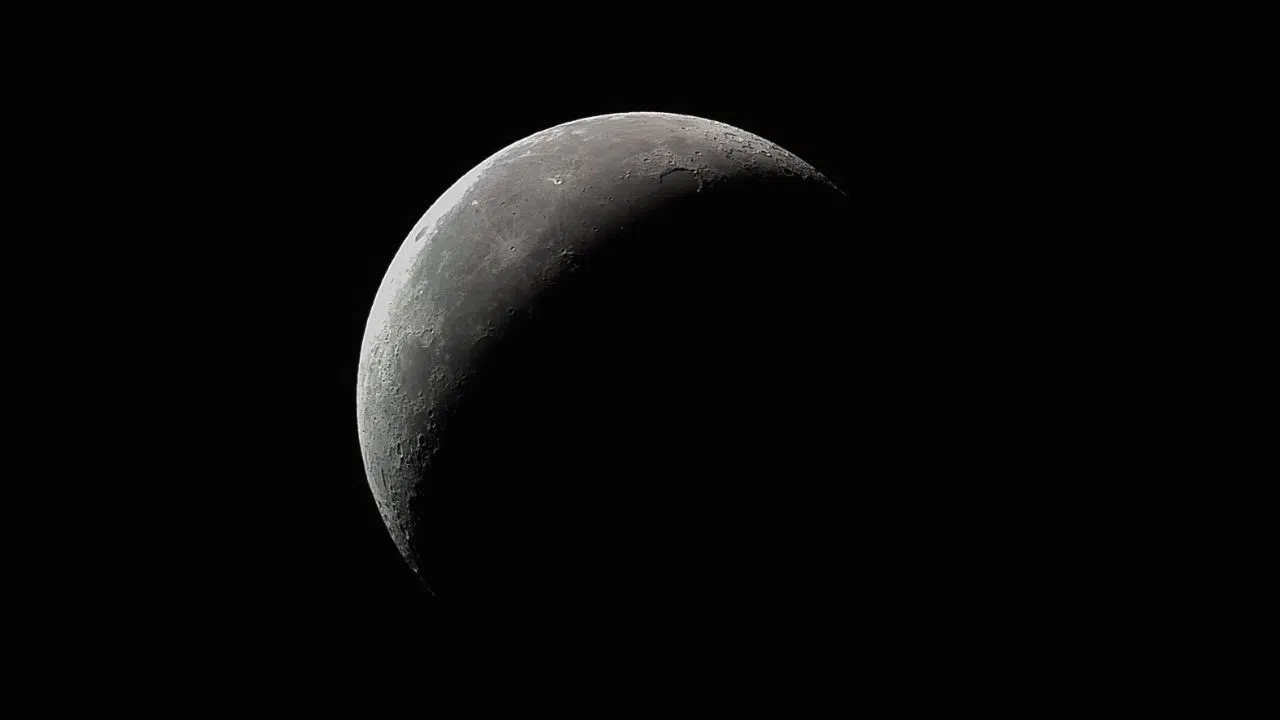 Lua Minguante em Capricórnio: transformação e busca interior