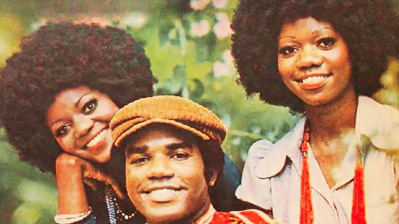 Trio Ternura celebra a fé e a proteção espiritual com A Gira