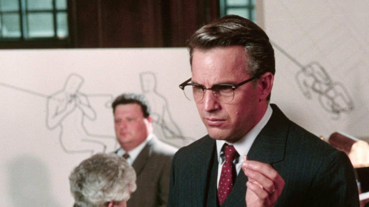 5 filmes que exploram teorias da conspiração e seus segredos ocultos