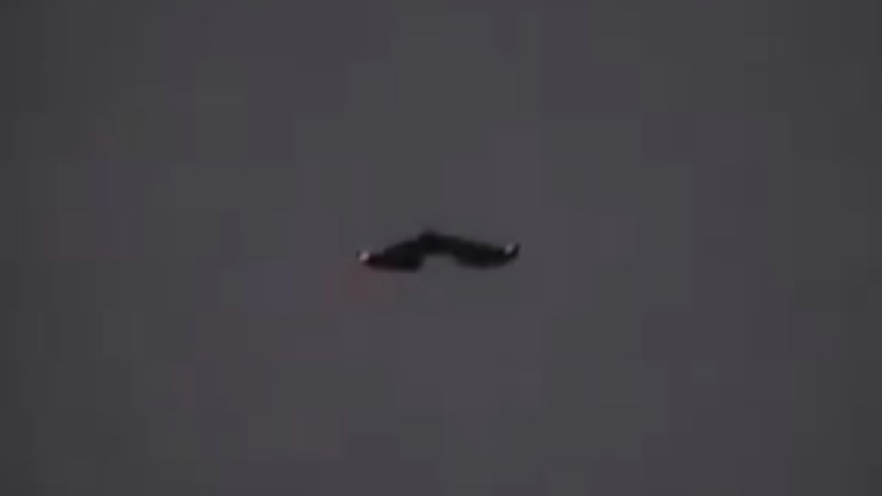 Nos céus dos EUA: um enigma entre drones e OVNIs