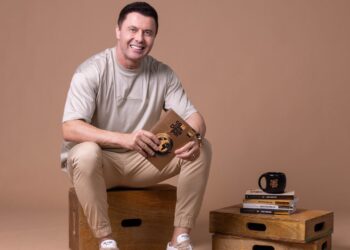 Café Com Deus Pai: livro de Junior Rostirola faz reflexões diárias sobre fé e transformação