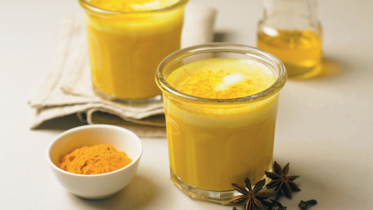 Amarelo ouro: a cor de 2025 e como usá-la para atrair boas energias