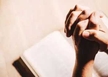 Como a fé fortalece a saúde mental e os tratamentos psicológicos