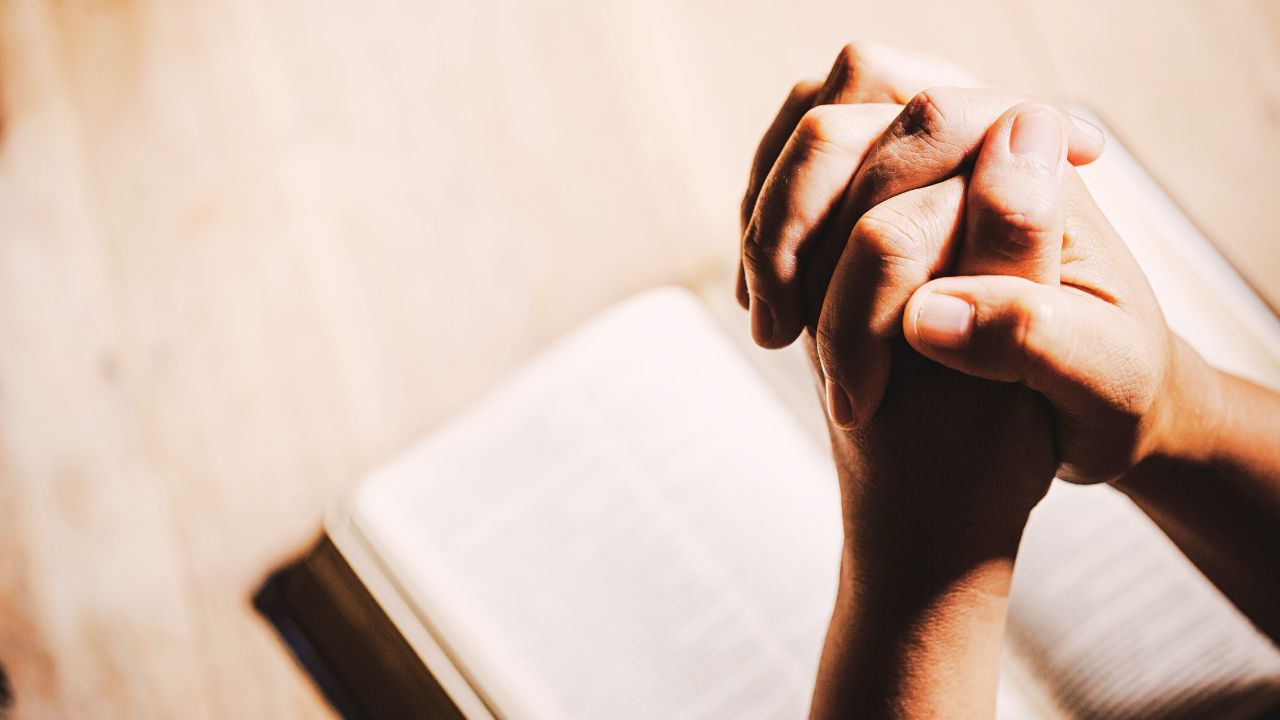 Como a fé fortalece a saúde mental e os tratamentos psicológicos