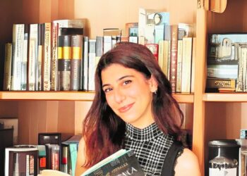 Divinas: livro de Andrea D. Morales trata de mitologia e energia feminina