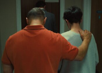 Adolescência: a série que viralizou e o tema que ainda assusta pais, filhos e adultos esquecidos de si