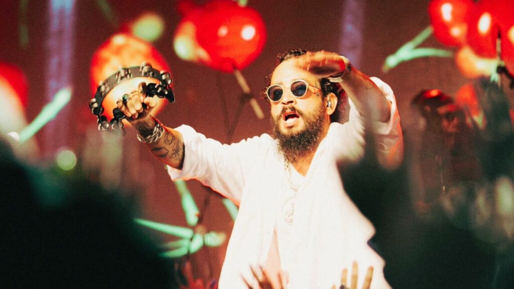 Quando o DJ Toca: FBC resgata a energia dos bailes e a conexão através da música