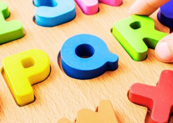 A aquisição de fonemas na fala da criança: estratégias fonoaudiológicas para melhorar a comunicação