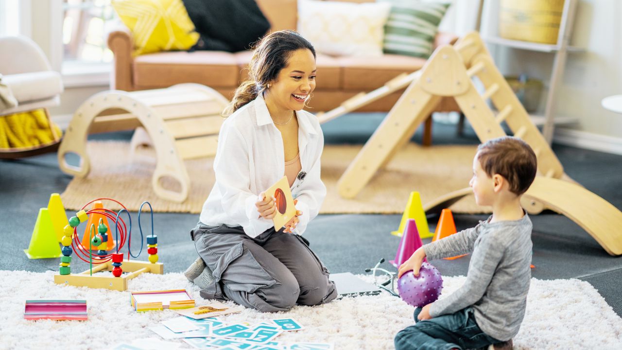 Como selecionar uma clínica fonoaudiológica de qualidade para tratamento infantil