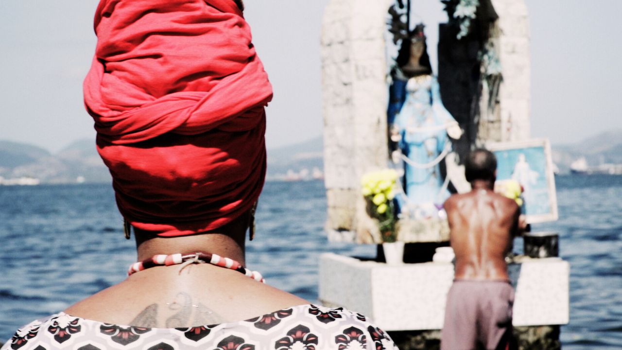 5 documentários essenciais sobre religiões de matriz africana que mostram fé e resistência