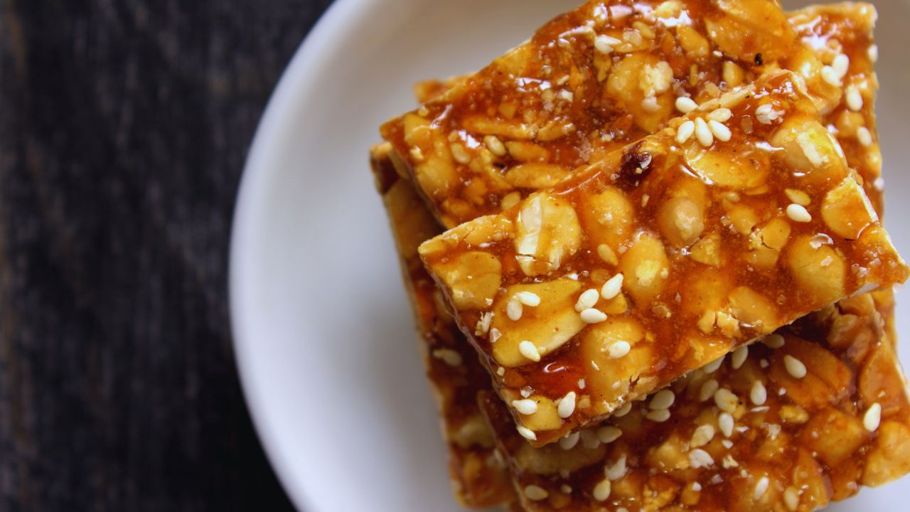 Pé-de-moleque tradicional