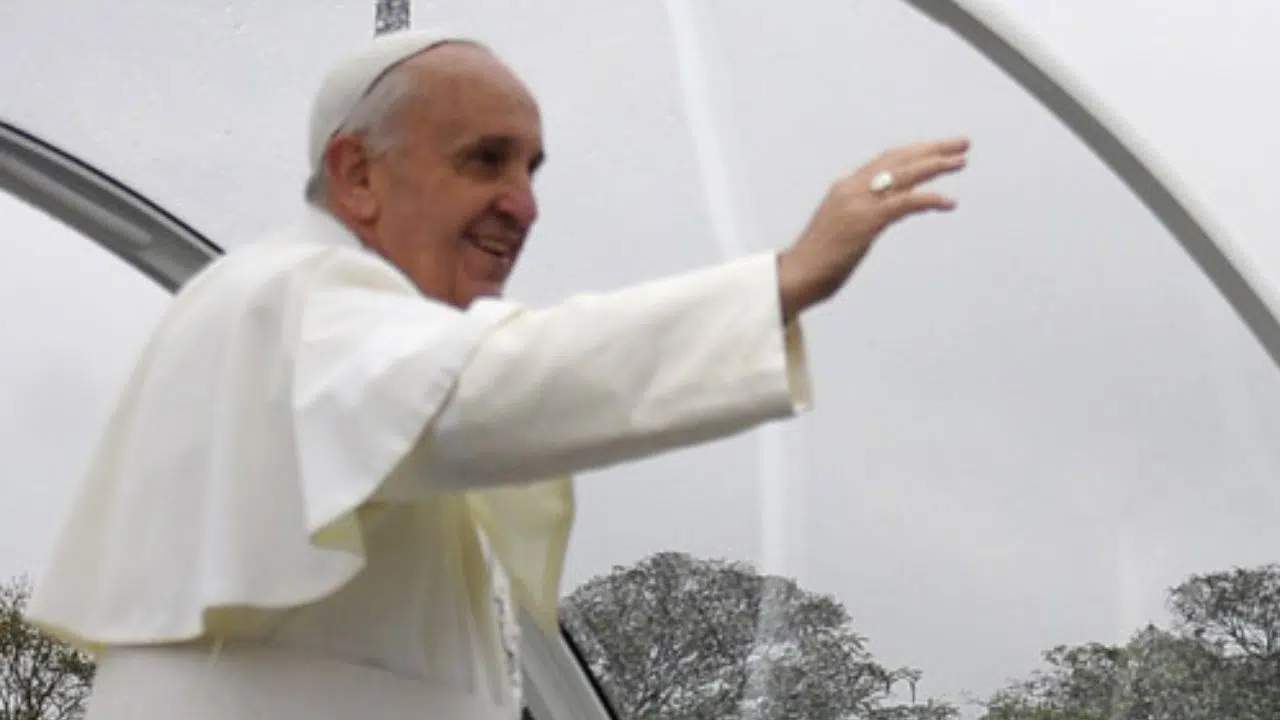 Mulheres de diferentes crenças homenageiam o Papa Francisco como mestre do diálogo inter-religioso