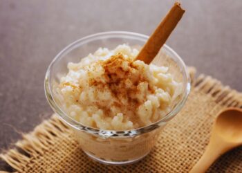 Arroz-doce cremoso com canela