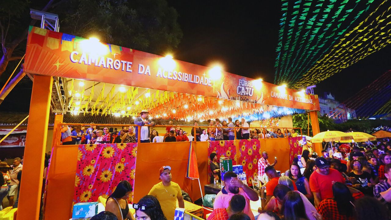Forró Caju transforma o centro de Aracaju em reduto da cultura nordestina