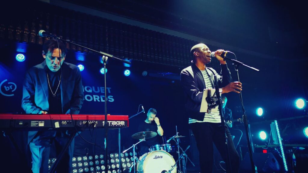 I Wish I Knew How It Would Feel To Be: canção é um farol de positividade da dupla The Lighthouse Family