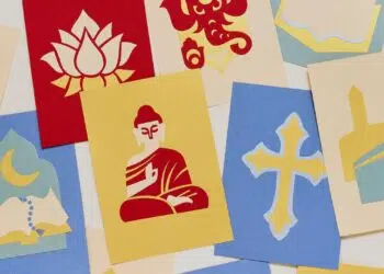 Religiões no Brasil: Censo 2022 do IBGE aponta crescimento inédito da população evangélica no país