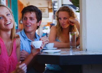 Ciúmes e controle no amor: o que sua insegurança está tentando proteger?