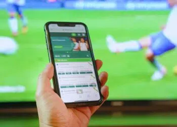 Gastos com apostas online impedem graduação para 34% dos jovens em 2025