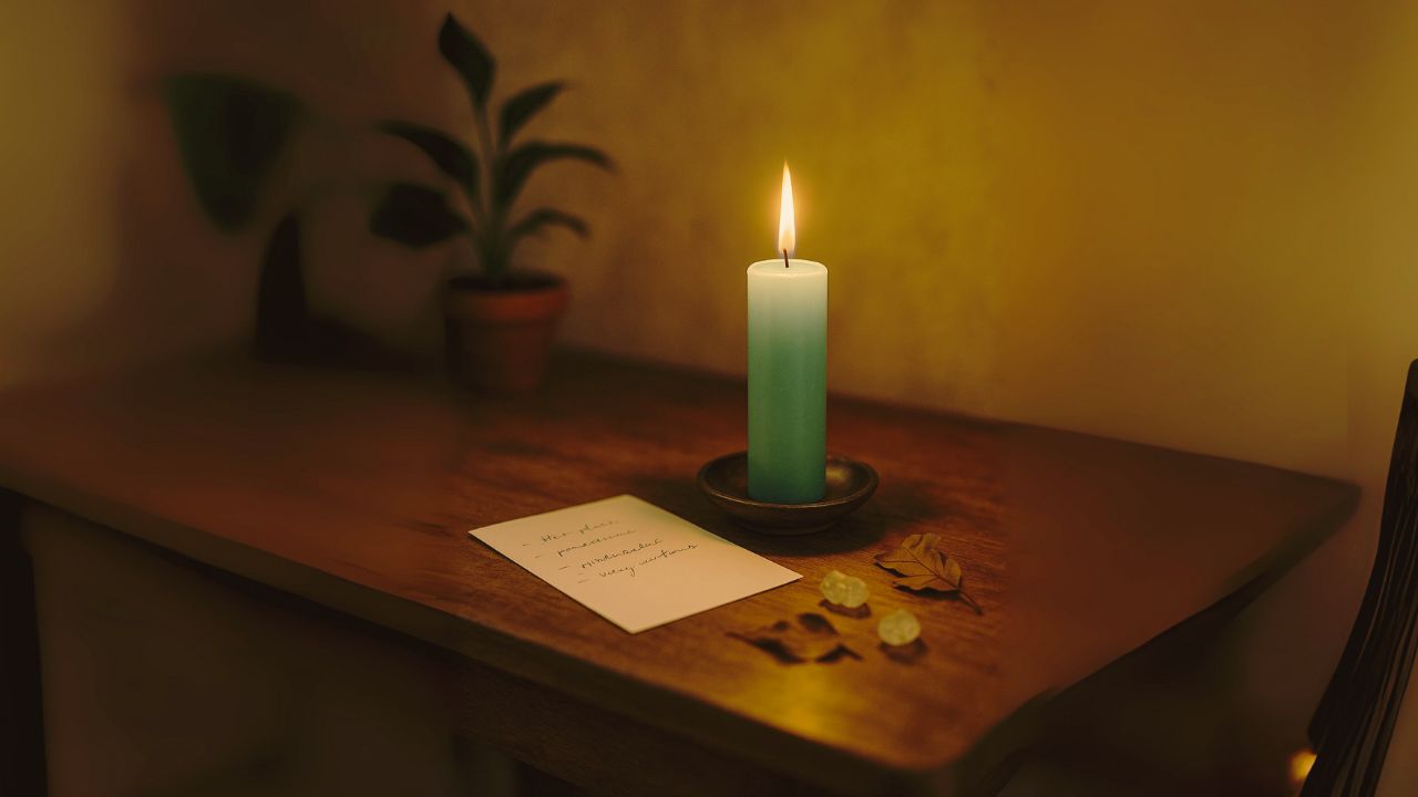 Simpatia da vela azul para clareza mental e novos começos