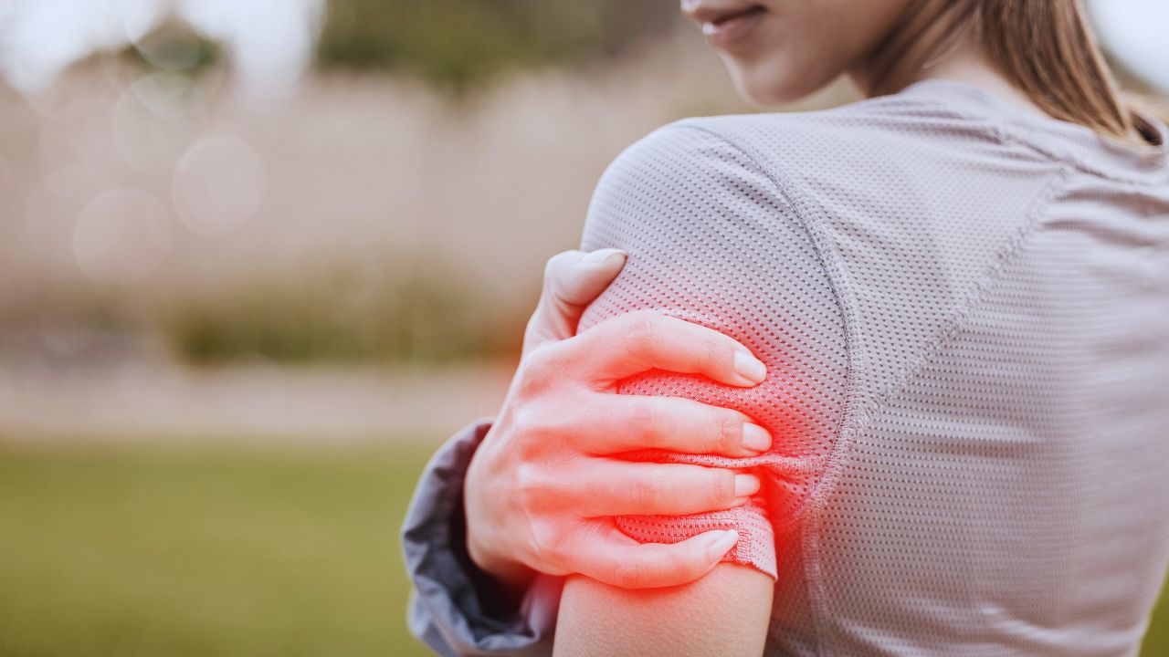 Fibromialgia e emoções: como as dores invisíveis refletem sentimentos não expressos