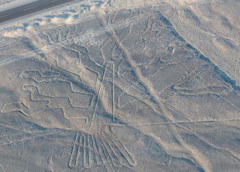 IA descobre mais de 300 novos geoglifos em Nazca e revela um enigma que muda nossa visão do passado