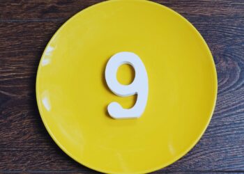 Setembro de 2025 e a numerologia do 9: descubra como fechar ciclos e abrir novos caminhos