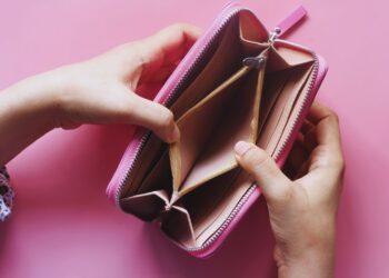 Como as feridas com o pai criam bloqueios financeiros invisíveis e como superá-los