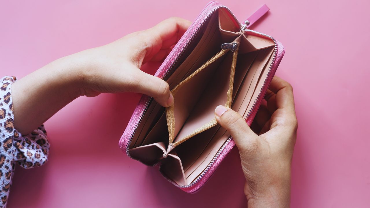 Como as feridas com o pai criam bloqueios financeiros invisíveis e como superá-los