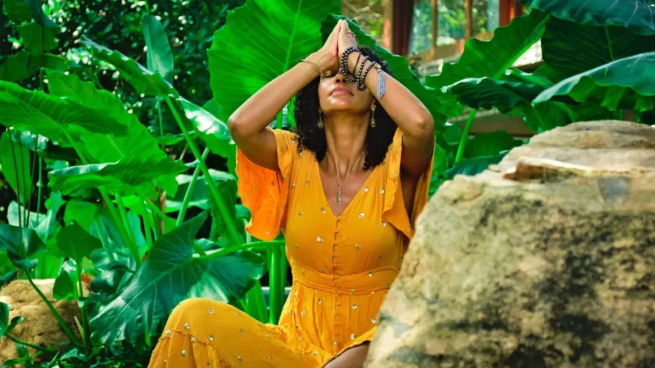 Encontre o Extraordinário em Meio às Cicatrizes: livro de Fernanda Ester Machado propõe um caminho de reconexão espiritual