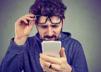 Phantom Vibration Syndrome: Como a dependência tecnológica afeta as relações