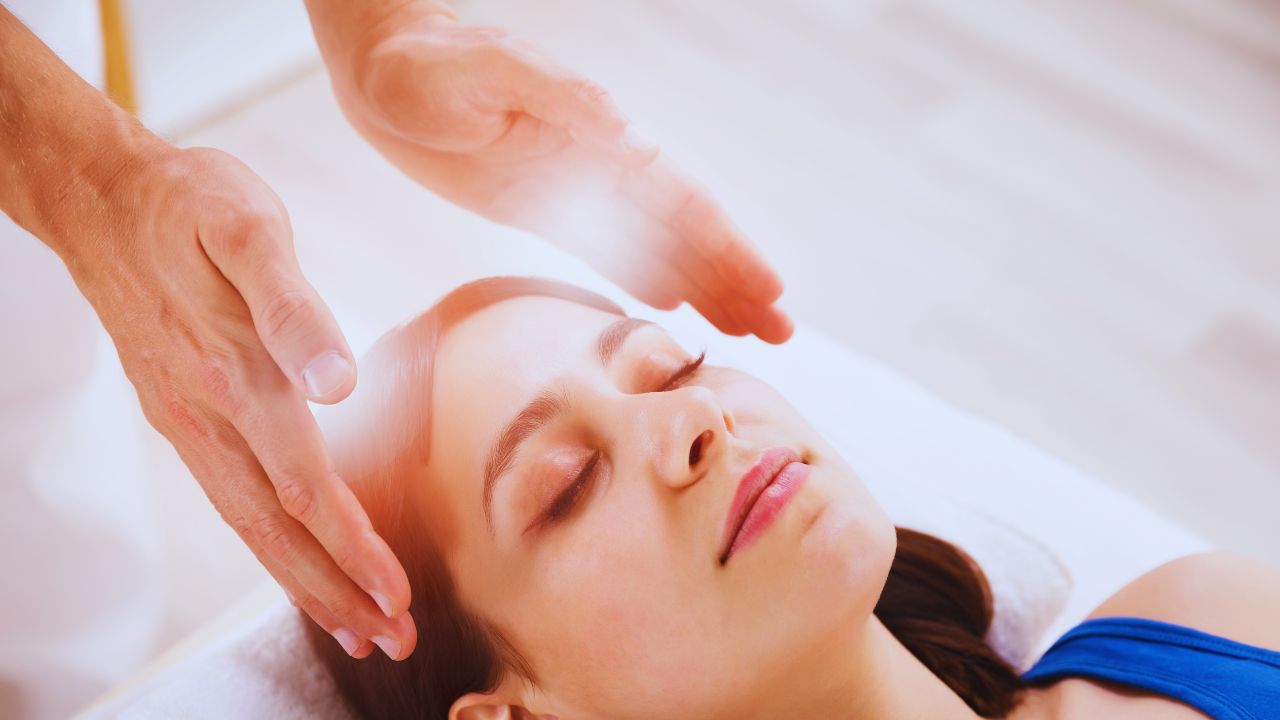 Cura energética com reiki: como aproveitar o equinócio para restaurar o fluxo energético
