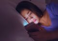 Sono e dopamina digital: como as telas noturnas afetam memória, equilíbrio e criatividade
