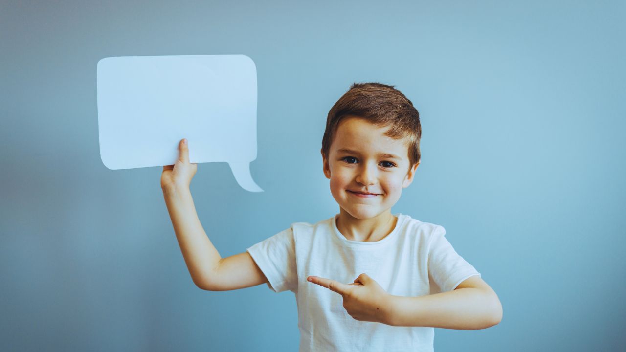 Apraxia e dispraxia na fala: quando a palavra não consegue sair