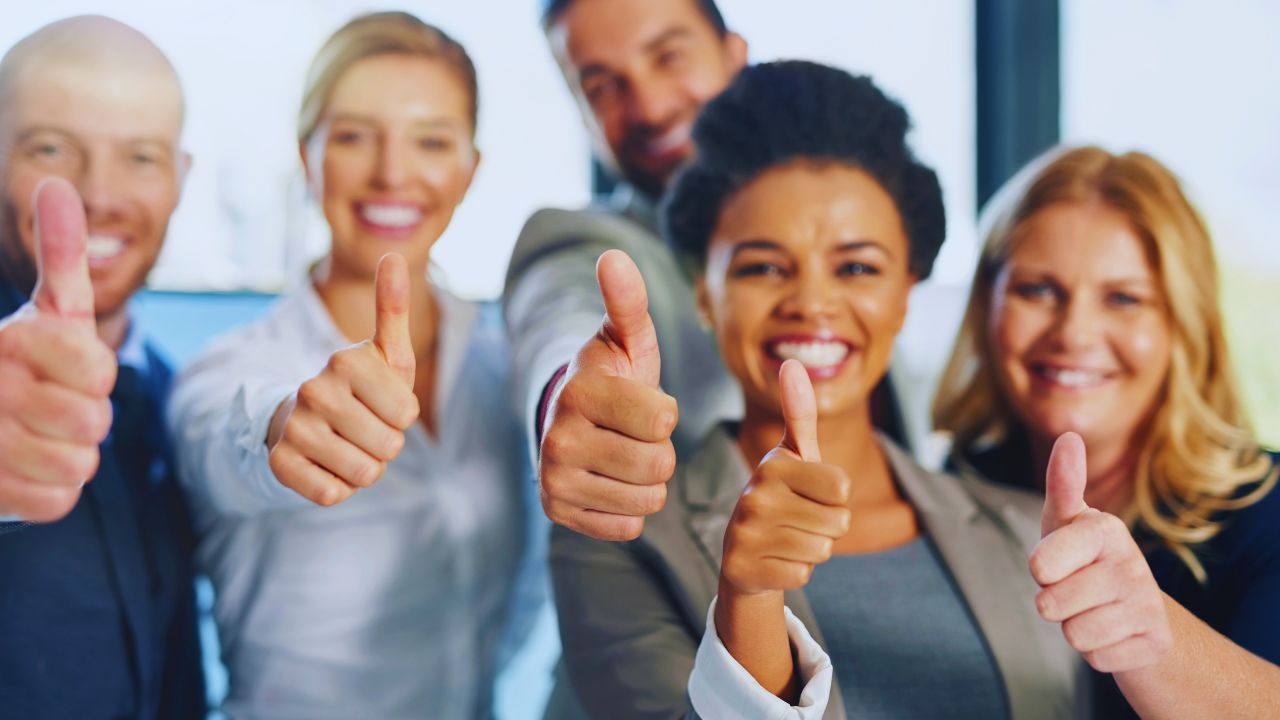 Toxic positivity: quando o excesso de positividade se torna tóxico e como ele impacta as relações e o bem-estar emocional