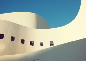 Arquitetura bioinspirada: cidades que aprendem com a natureza