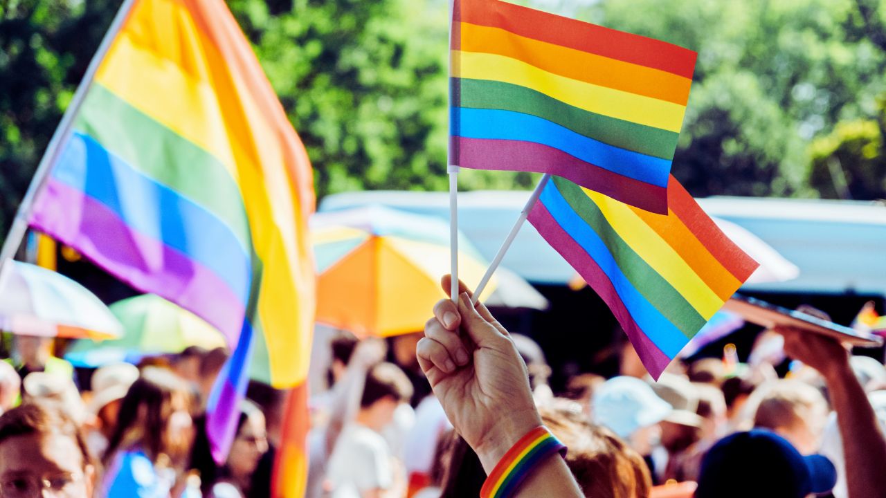 Orgulho LGBT: marcha no Rio inaugurava as paradas do orgulho no Brasil há 30 anos