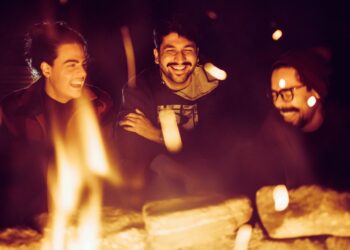 O renascimento simbólico da virada do ano: como a energia do fogo pode purificar e transformar