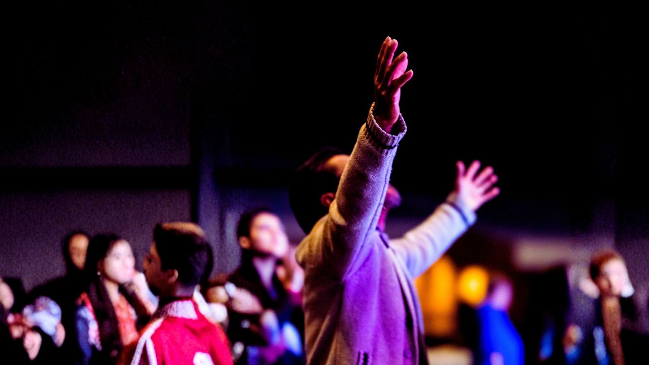 A teologia do domínio: como o fundamentalismo converte fé em 'guerra cultural'