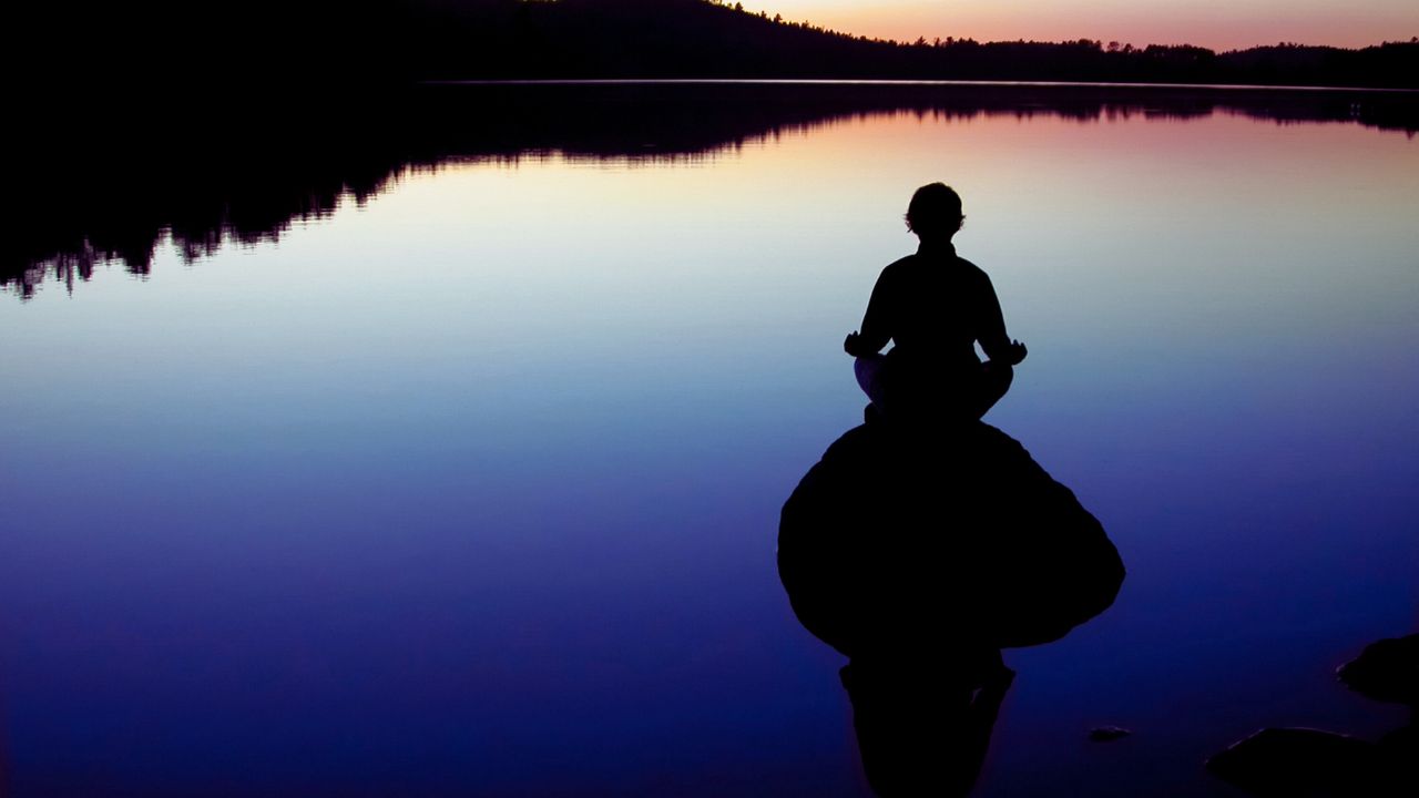 Cuidando do espírito durante as festas: mantendo o equilíbrio no caos das comemorações