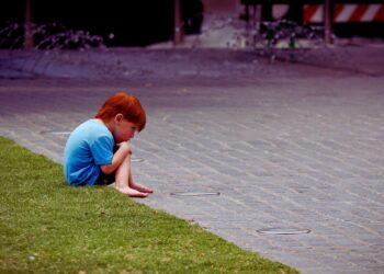 Quando a terapia é interrompida: os efeitos do desligamento abrupto no desenvolvimento infantil