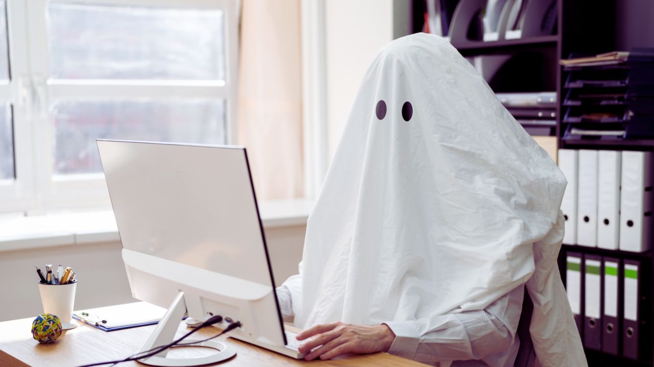 Ghosting digital: como as redes sociais alimentam o desaparecimento nas relações modernas