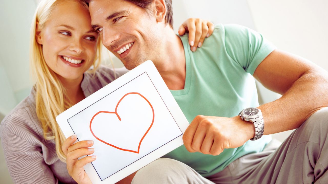 Love as a social construct: como a sociedade define e limita o que é considerado amor verdadeiro