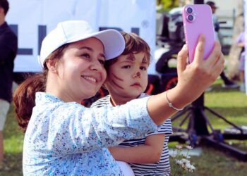 Sharenting: quando o amor vira conteúdo