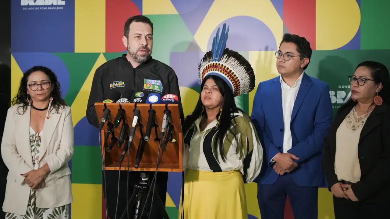 Governo recua e suspende concessão de hidrovias na Amazônia após pressão indígena