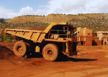 Justiça paralisa complexo da Vale em Minas Gerais após vazamento