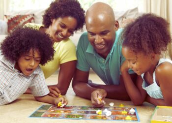 Famílias modernas e a infância: como conciliar a rotina agitada com o tempo para os filhos